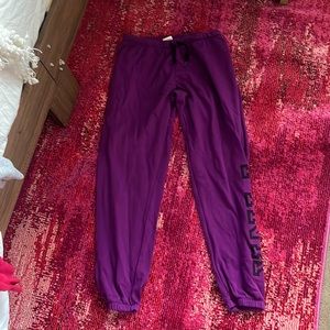 low rise pink vs sweatpants
